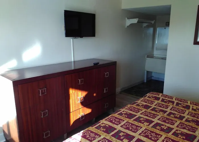 Aloha Motel 2*