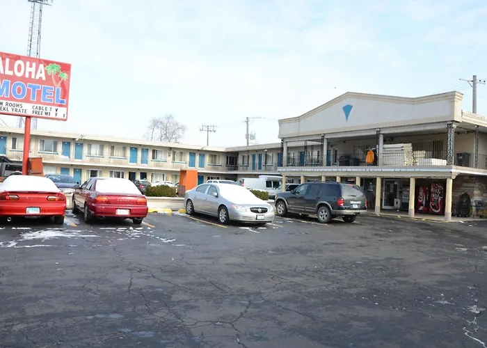 Motel Aloha Chicago